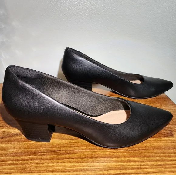 Clarks Collection Black Teresa Step Pumps, Heels, Women's Size 11 - Picture 4 of 7